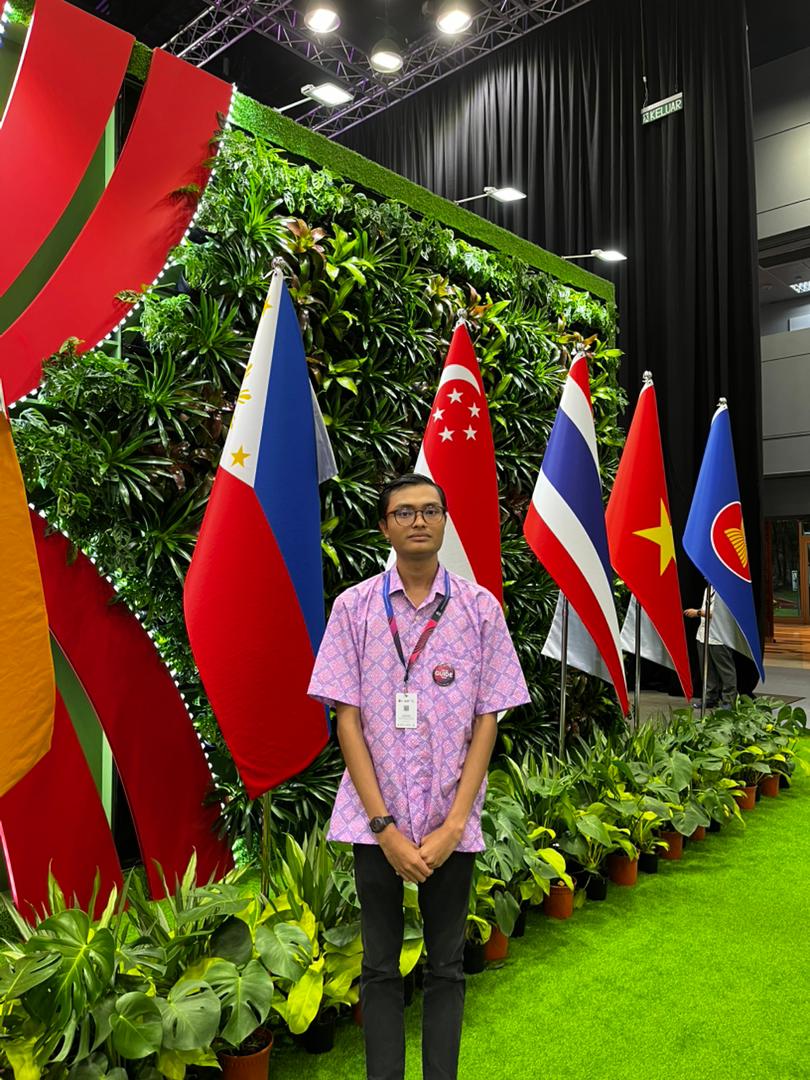 ASUF Volunteer